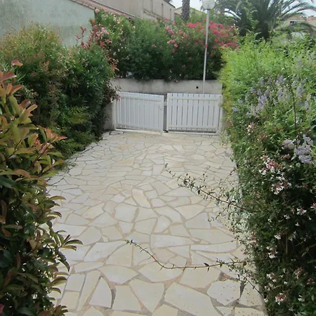 Vakantiehuis Pavillon 300m Avec Piscine Et Parking, Climatisation - Fr-1-781-79 Valras-Plage